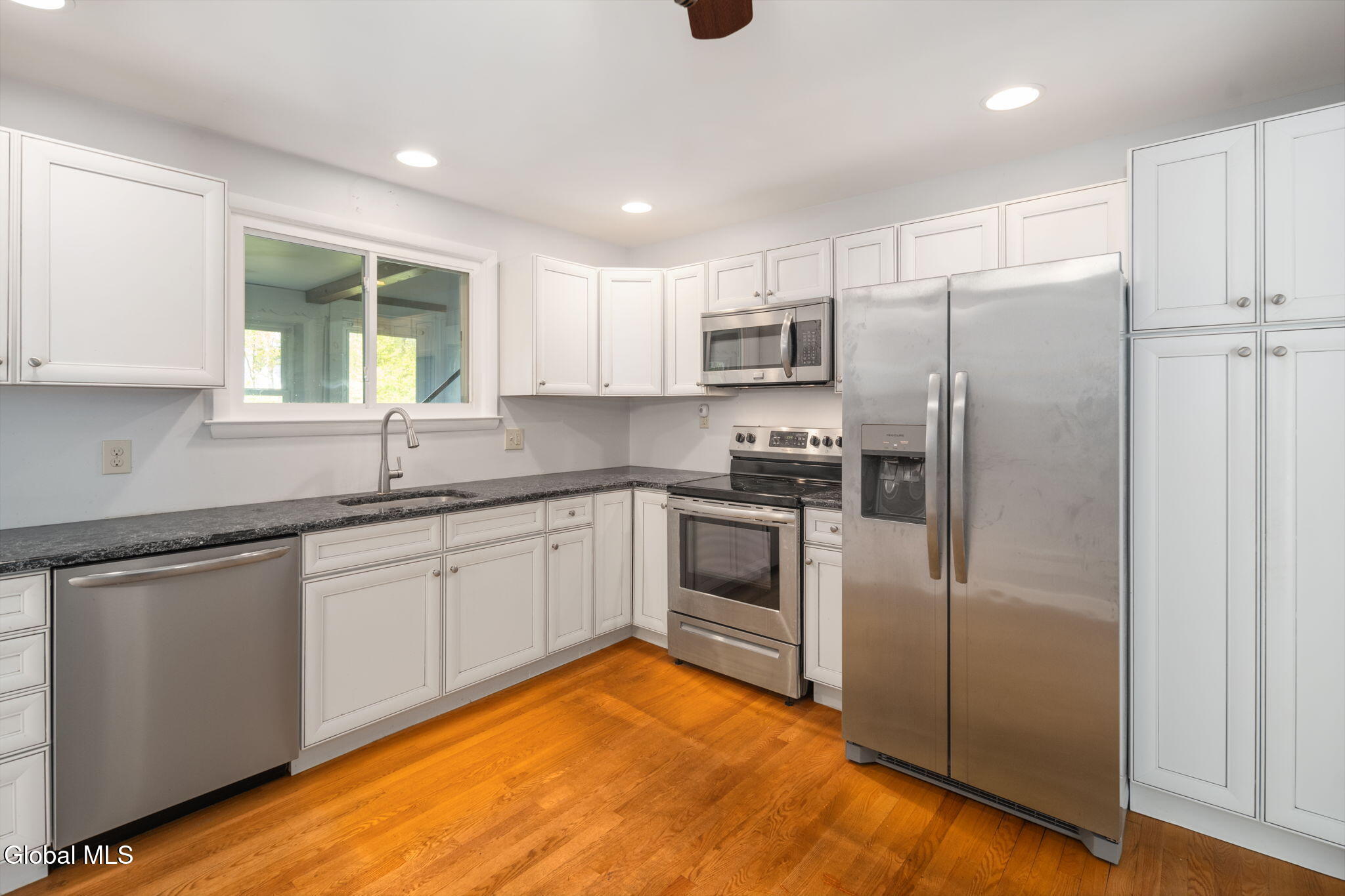 23 Fernwood Drive Loudonville NY 12211