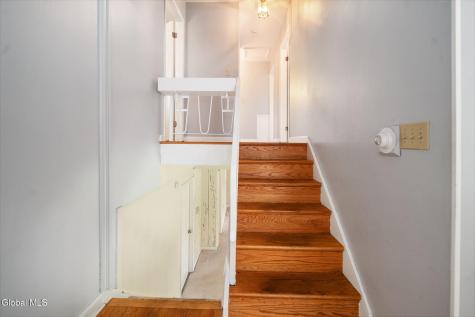 23 Fernwood Drive Loudonville NY 12211
