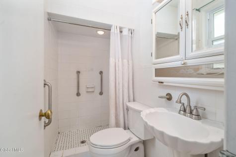 23 Fernwood Drive Loudonville NY 12211