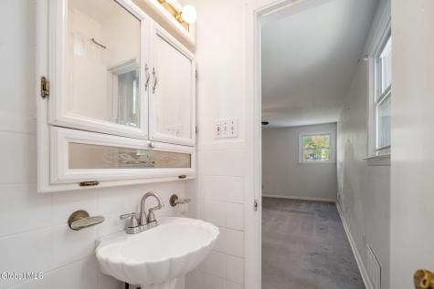 23 Fernwood Drive Loudonville NY 12211