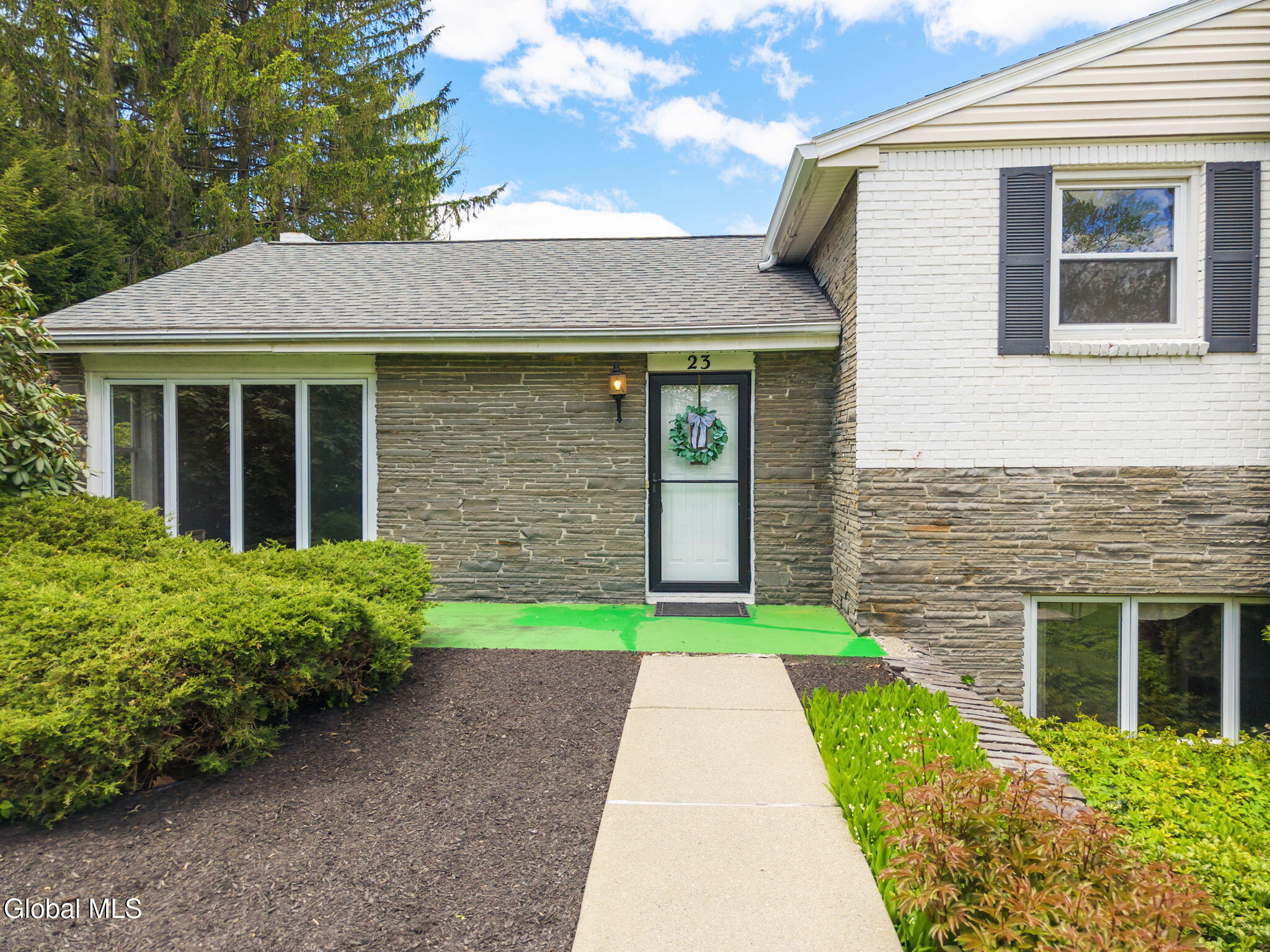 23 Fernwood Drive Loudonville NY 12211