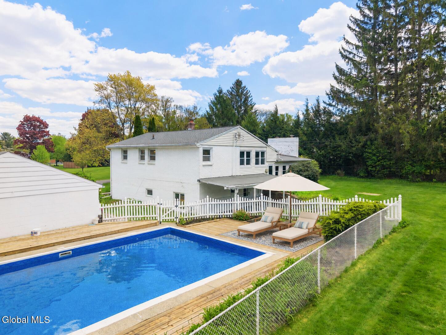 23 Fernwood Drive Loudonville NY 12211