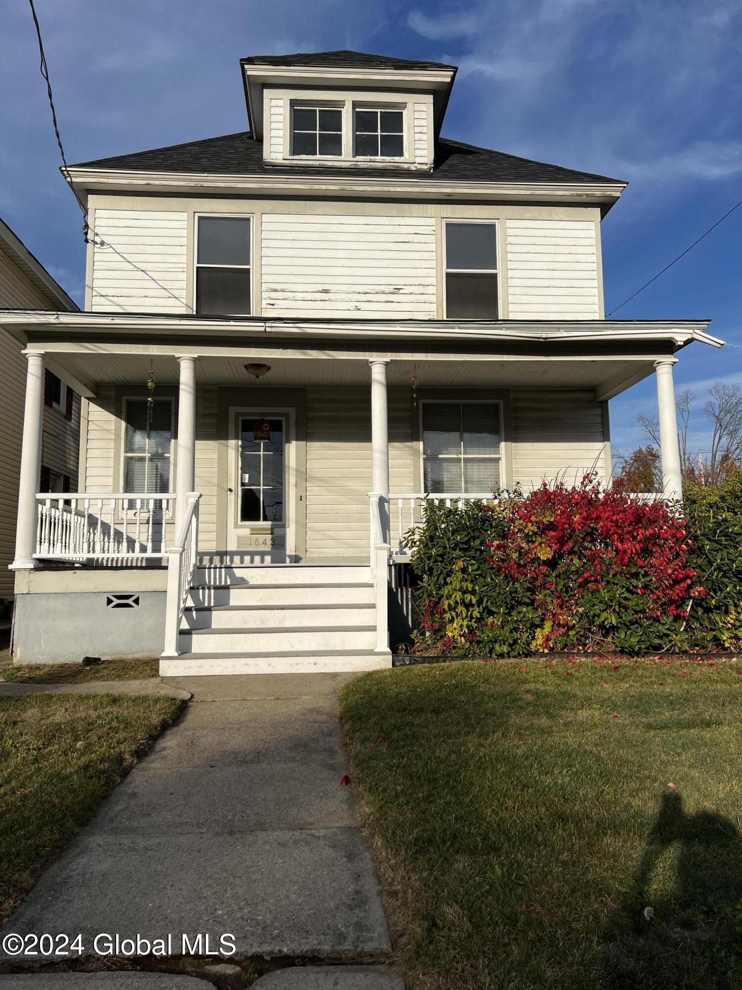 1643 Rugby Road Schenectady NY 12309