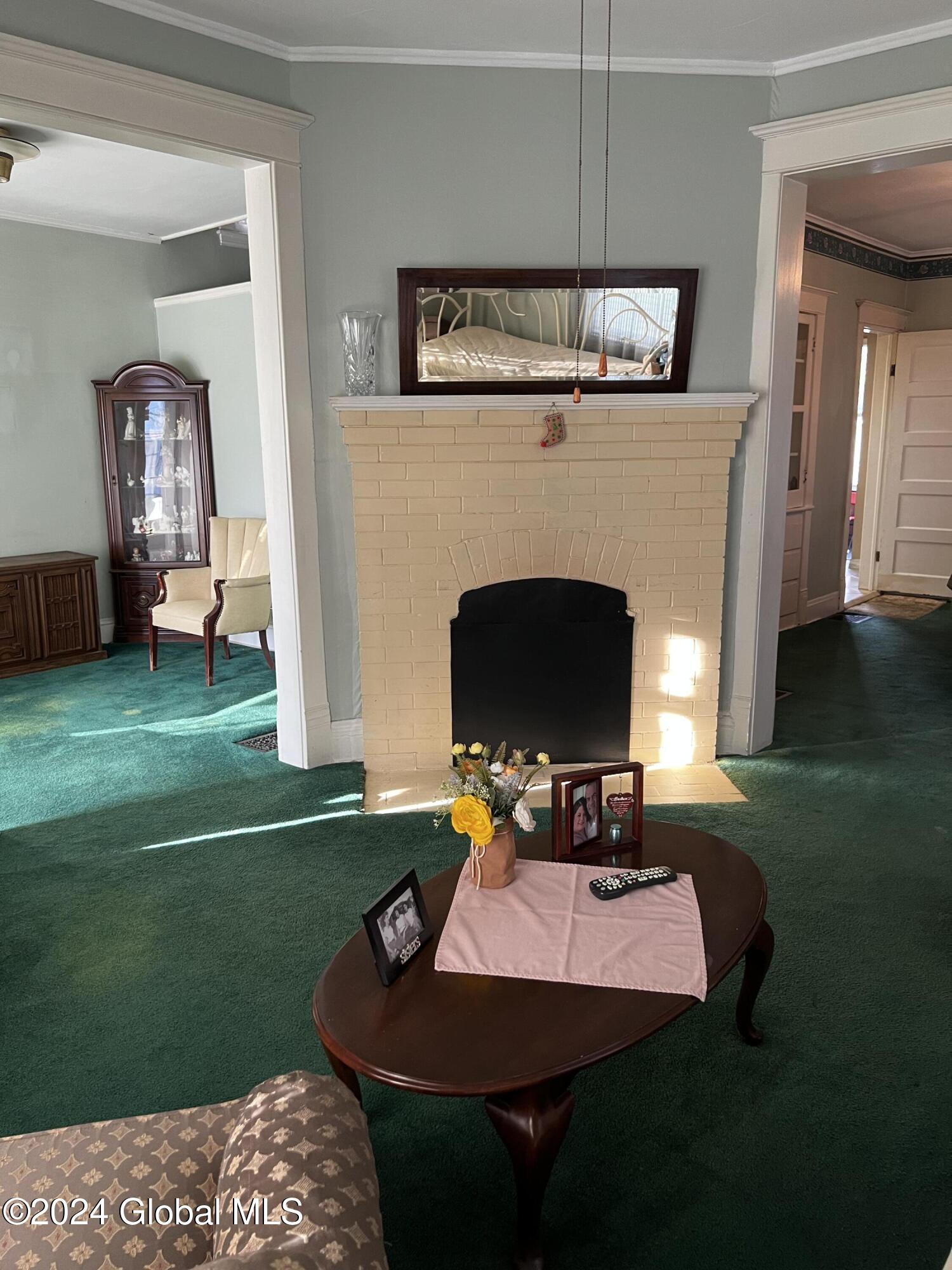 1643 Rugby Road Schenectady NY 12309
