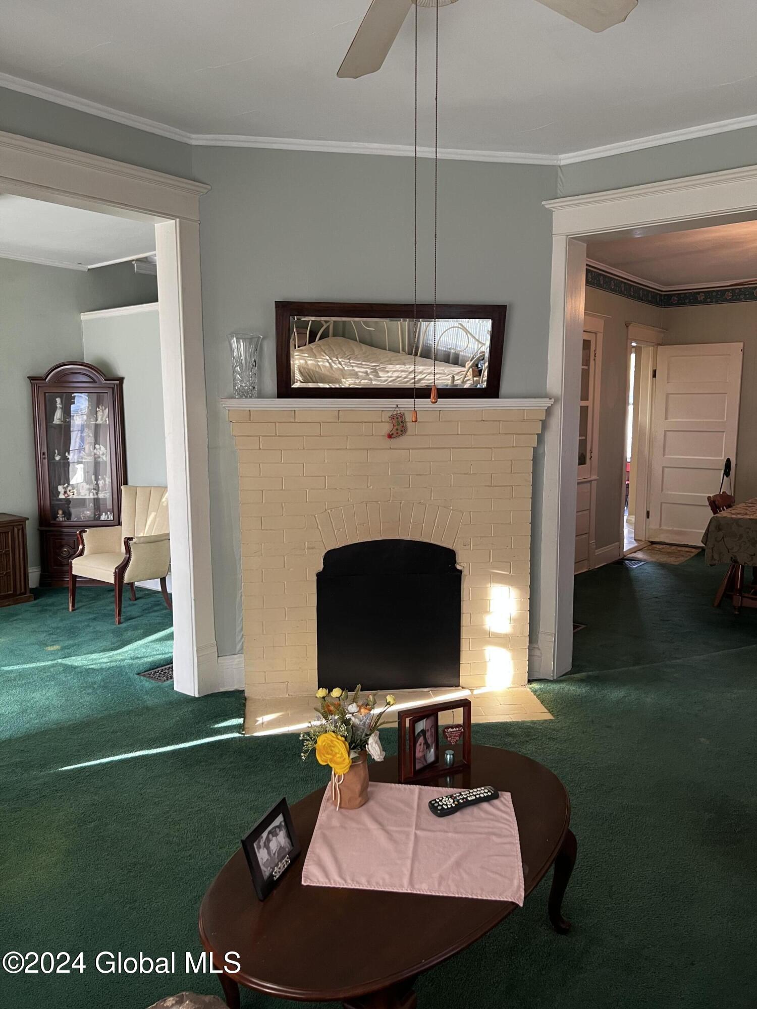 1643 Rugby Road Schenectady NY 12309