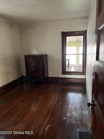 1643 Rugby Road Schenectady NY 12309