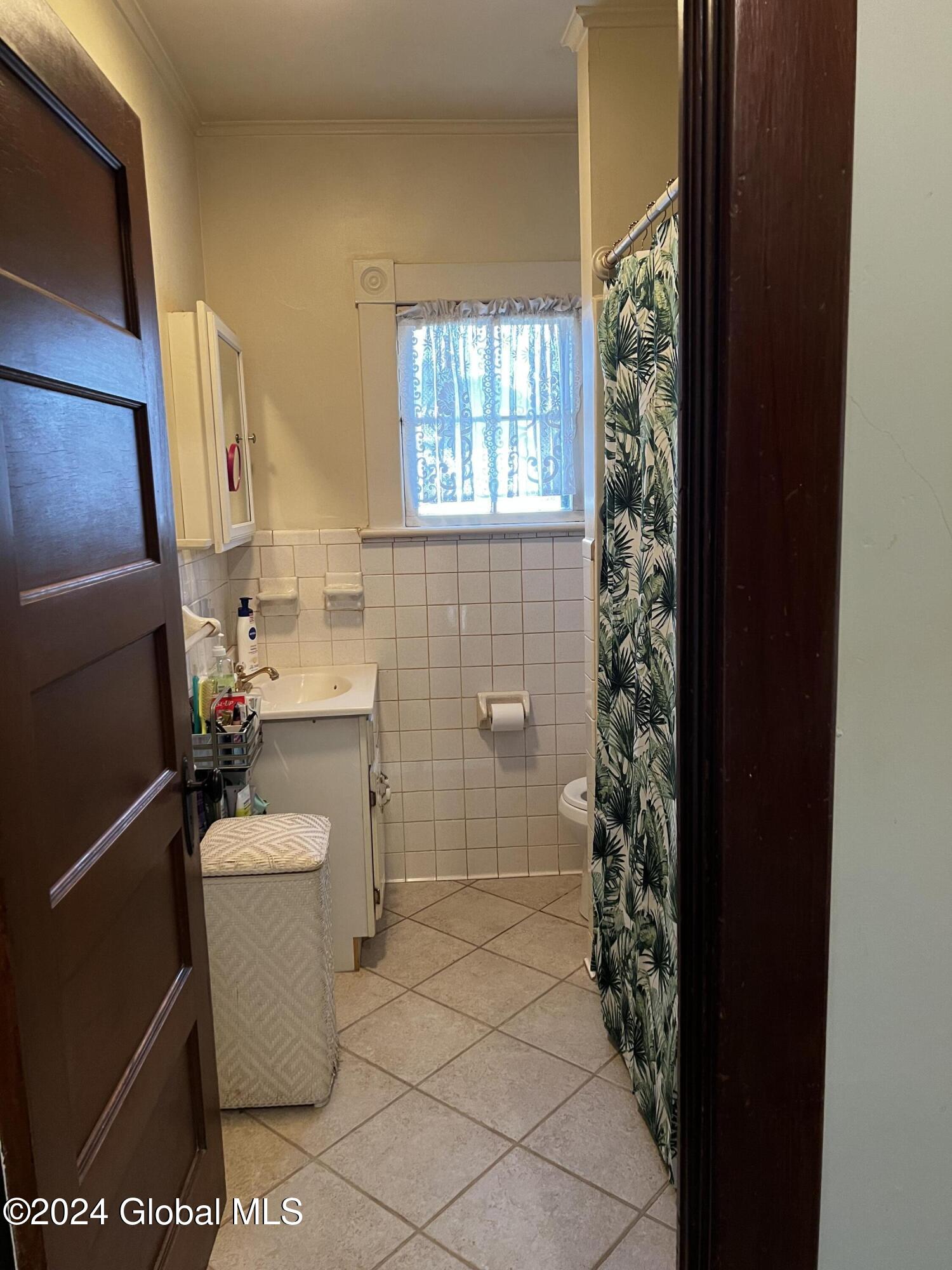 1643 Rugby Road Schenectady NY 12309