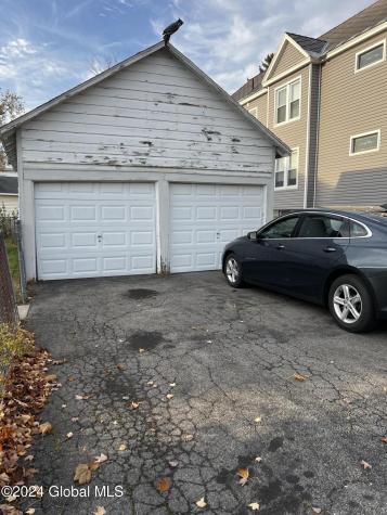 1643 Rugby Road Schenectady NY 12309