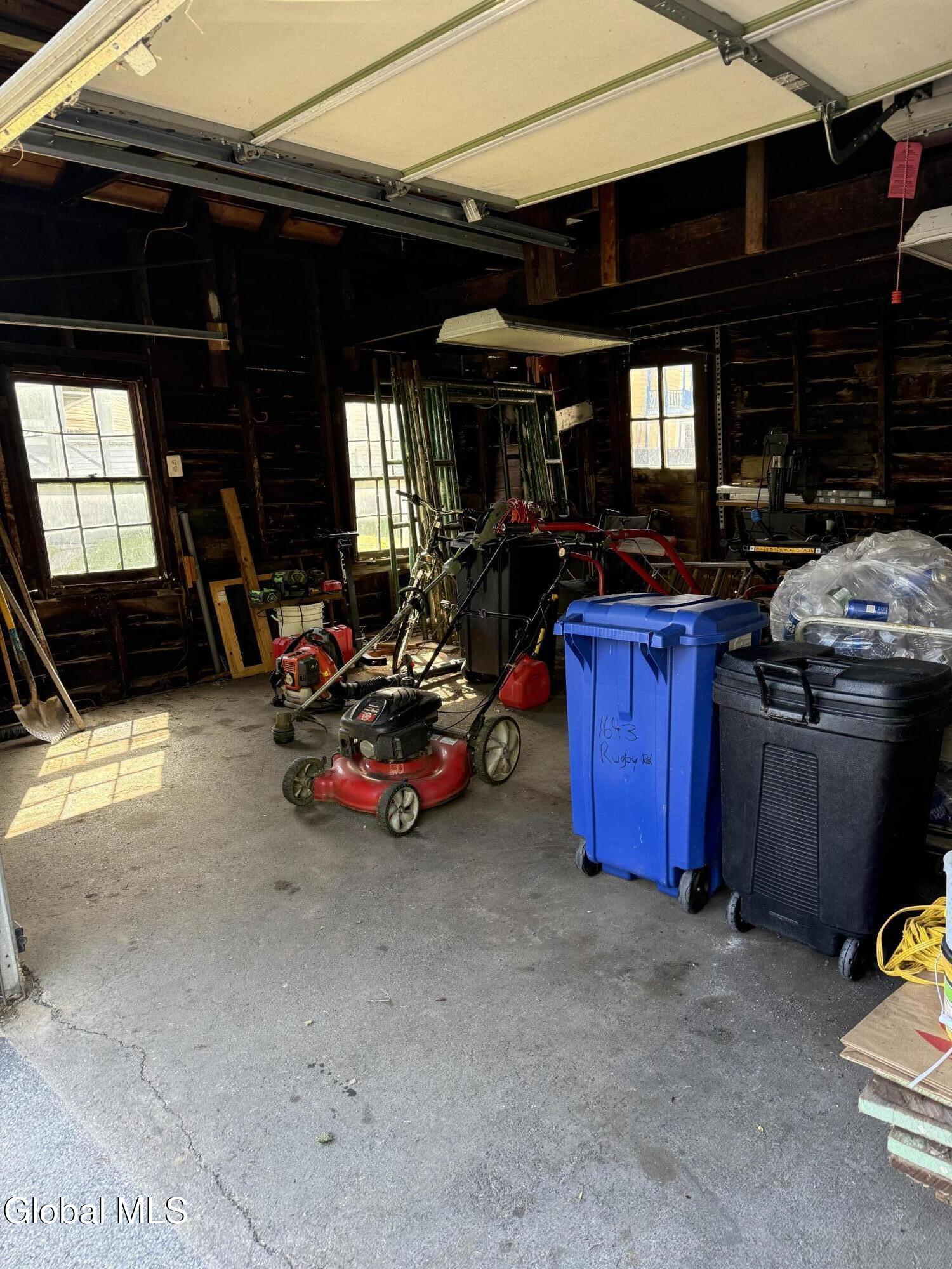 1643 Rugby Road Schenectady NY 12309