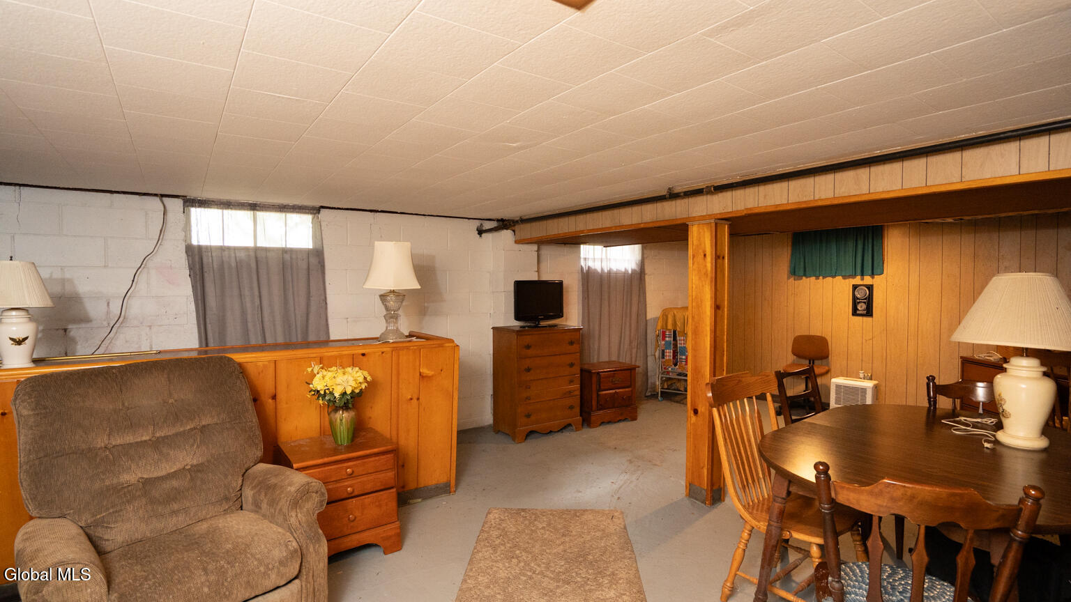 18 Marville Drive Loudonville NY 12211