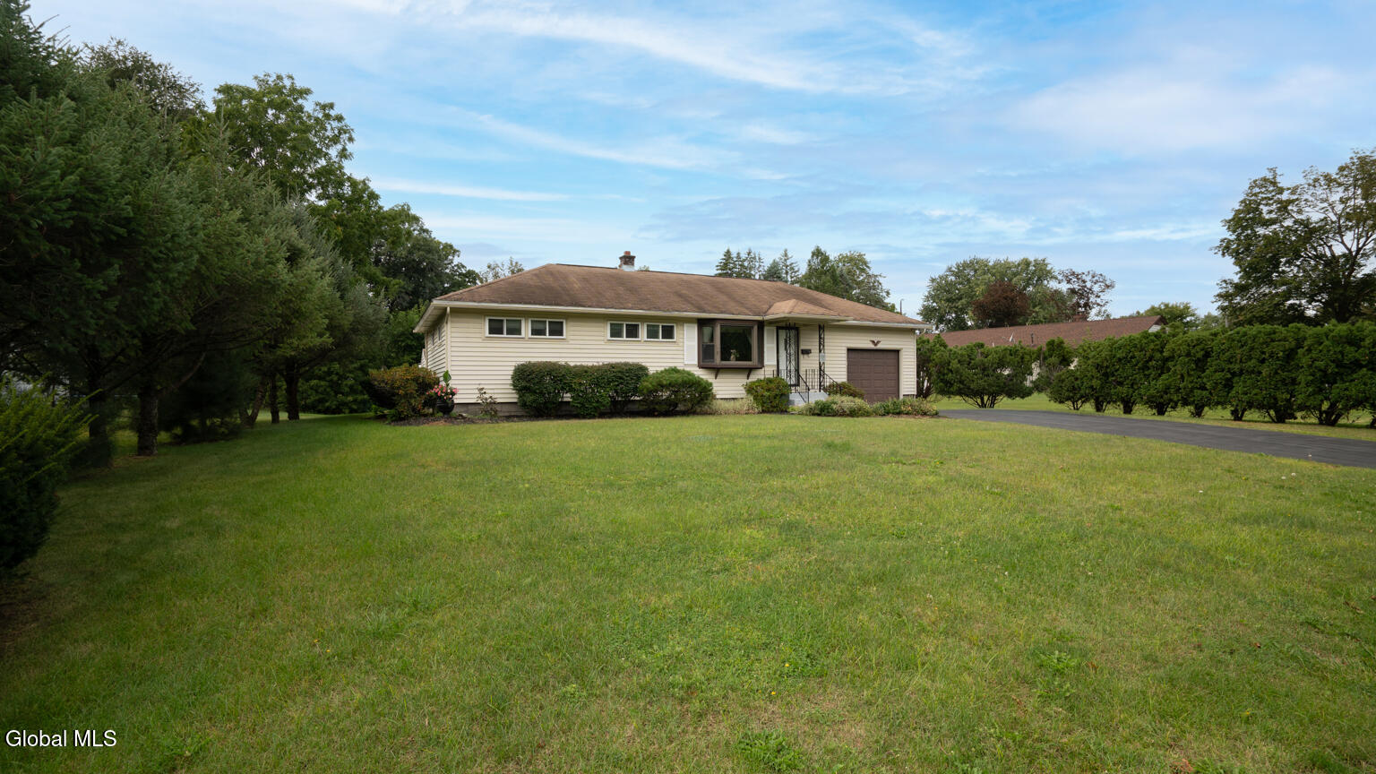 18 Marville Drive Loudonville NY 12211