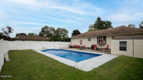 18 Marville Drive Loudonville NY 12211