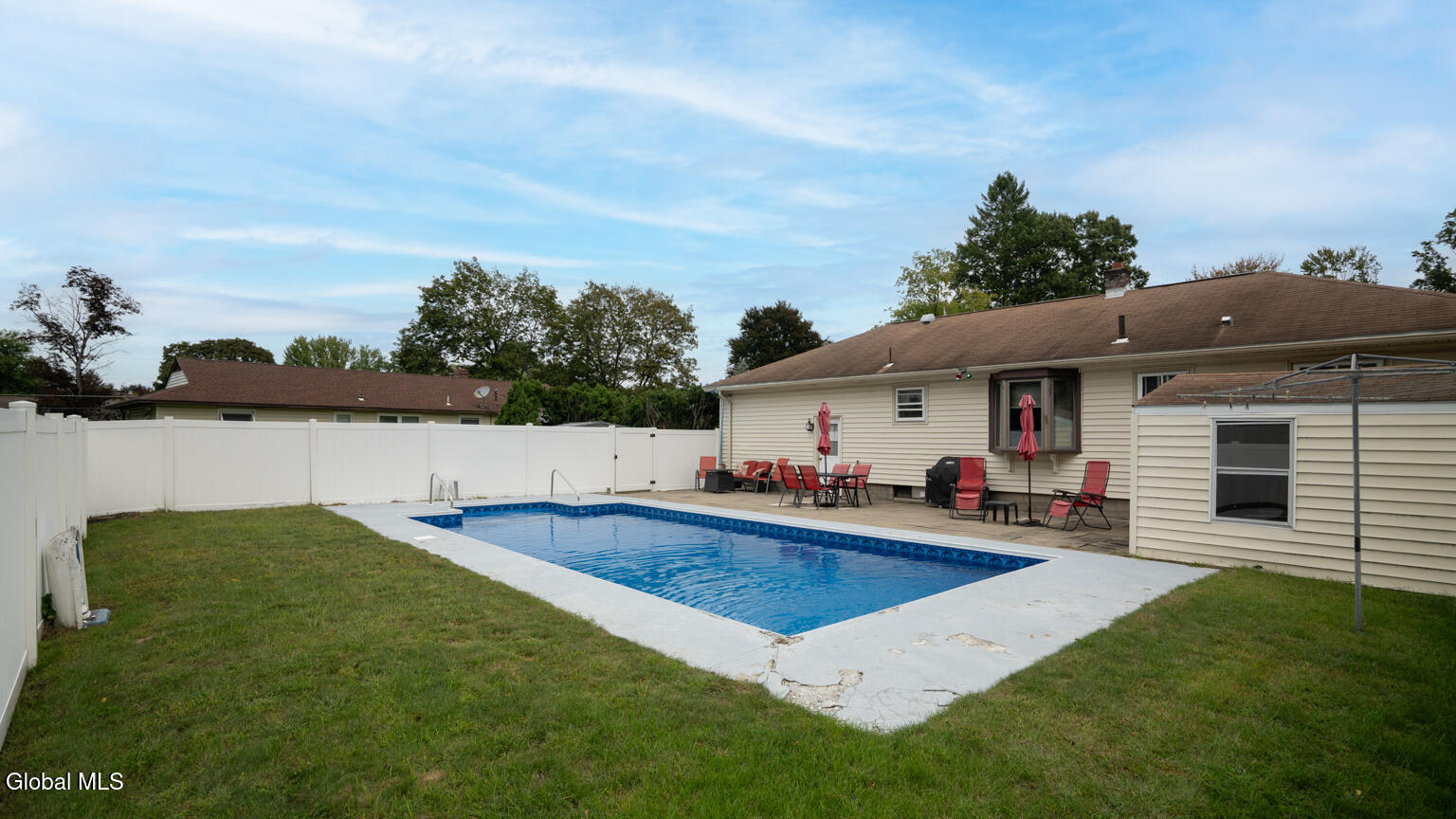 18 Marville Drive Loudonville NY 12211
