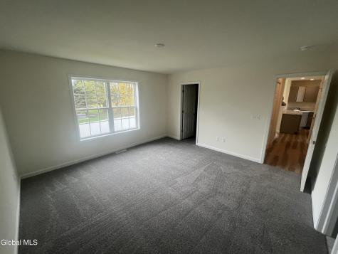 33 Paar Way Mechanicville NY 12118