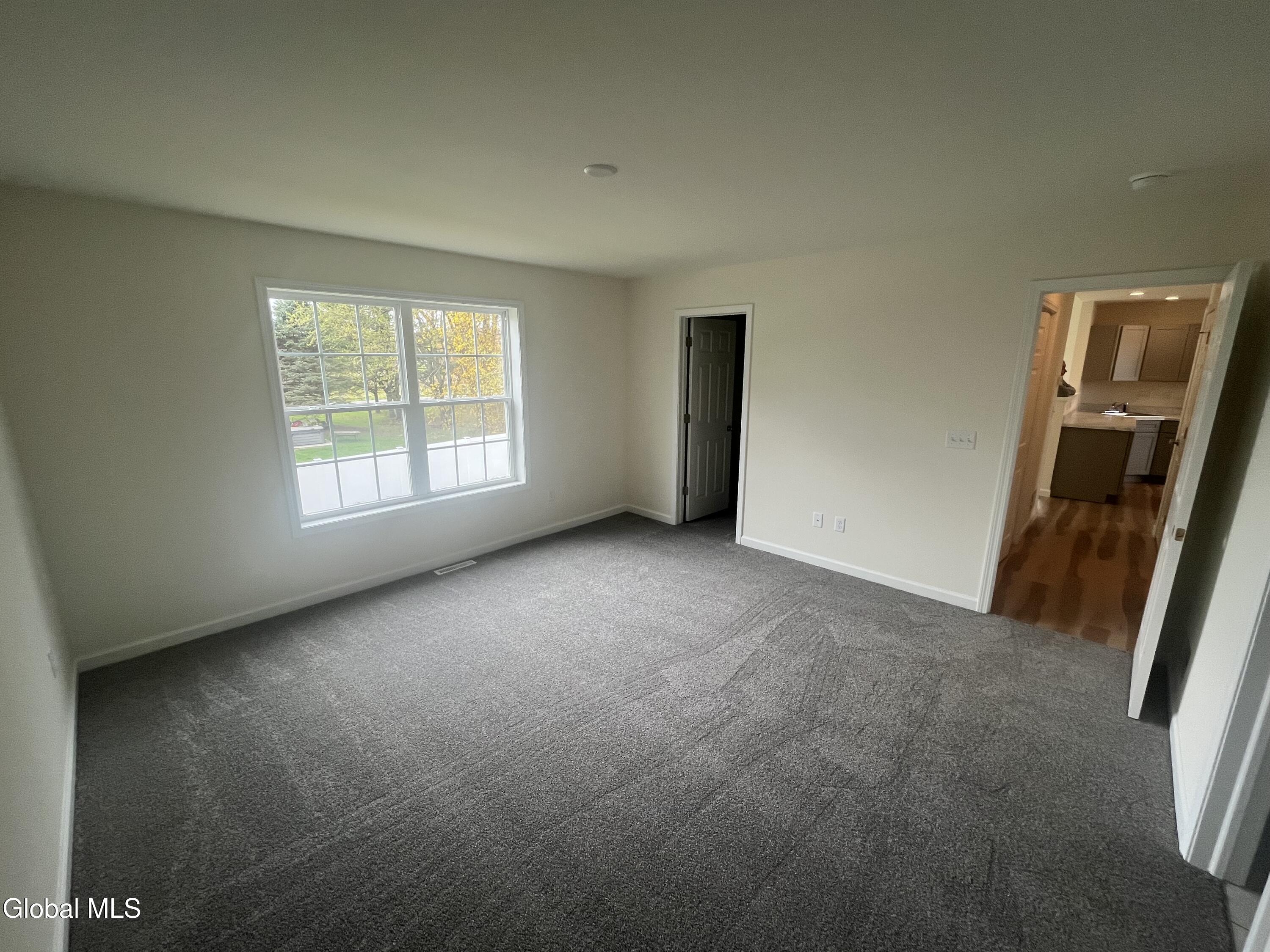 33 Paar Way Mechanicville NY 12118