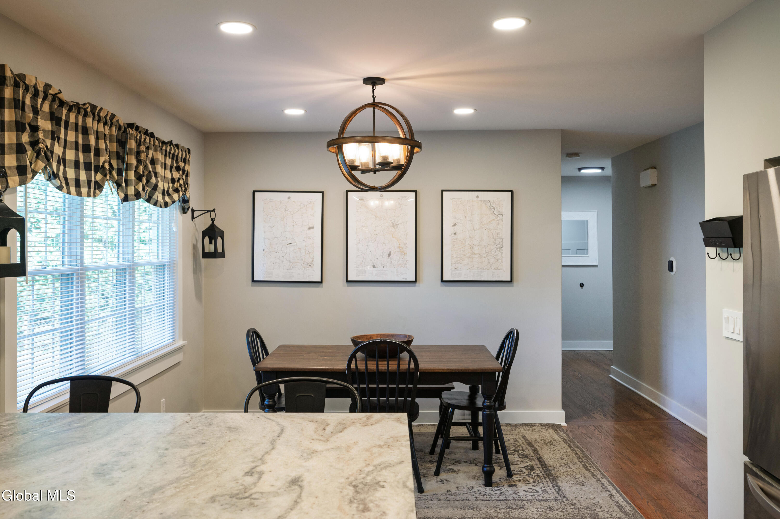 1040 John Alden Lane Schenectady NY 12306