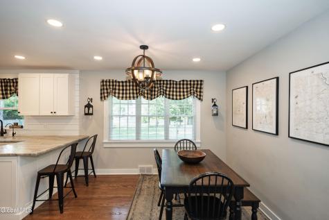 1040 John Alden Lane Schenectady NY 12306