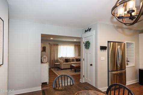 1040 John Alden Lane Schenectady NY 12306
