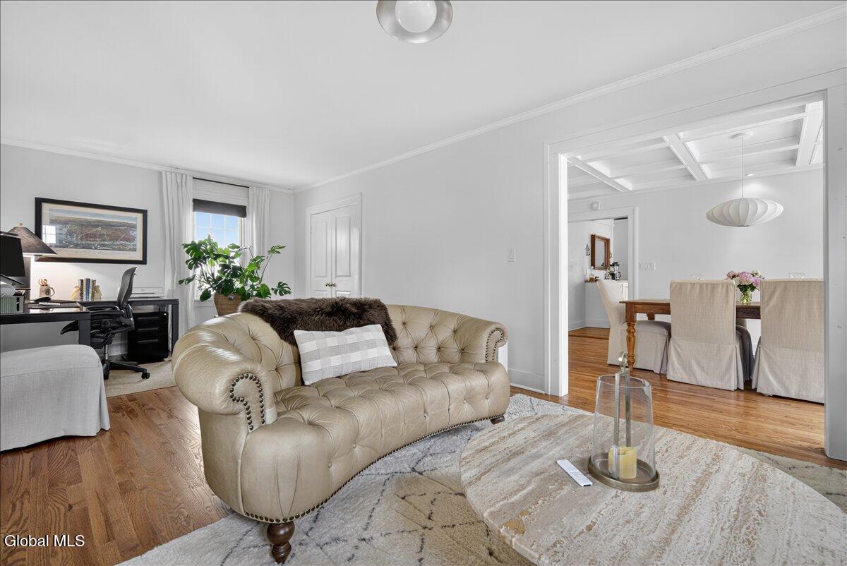 15 Burhans Place Delmar NY 12054