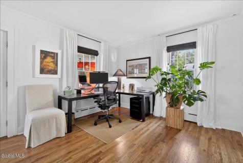 15 Burhans Place Delmar NY 12054