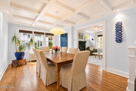 15 Burhans Place Delmar NY 12054