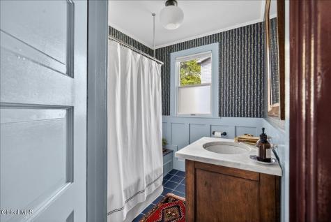 15 Burhans Place Delmar NY 12054