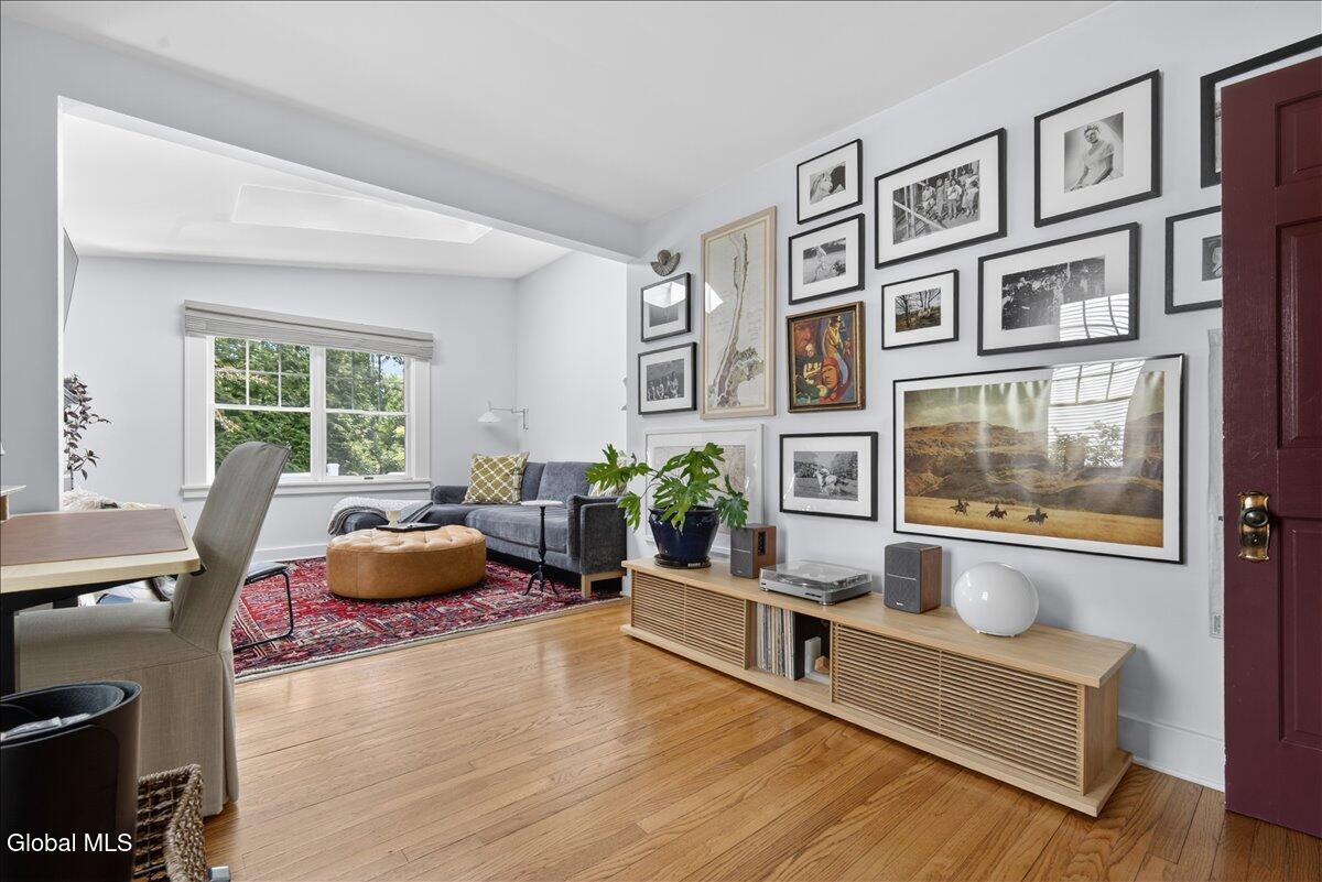 15 Burhans Place Delmar NY 12054