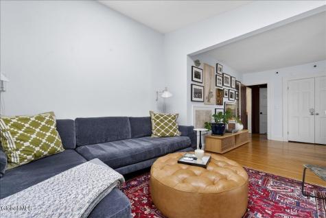 15 Burhans Place Delmar NY 12054