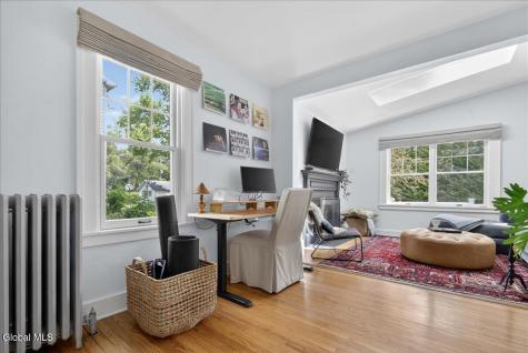 15 Burhans Place Delmar NY 12054