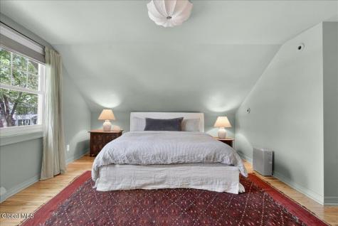 15 Burhans Place Delmar NY 12054