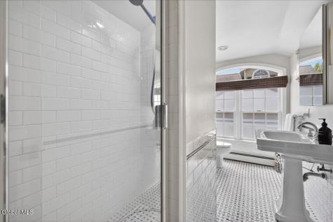 15 Burhans Place Delmar NY 12054