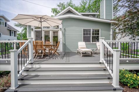 15 Burhans Place Delmar NY 12054