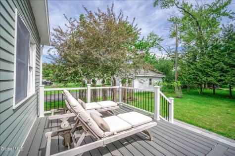15 Burhans Place Delmar NY 12054
