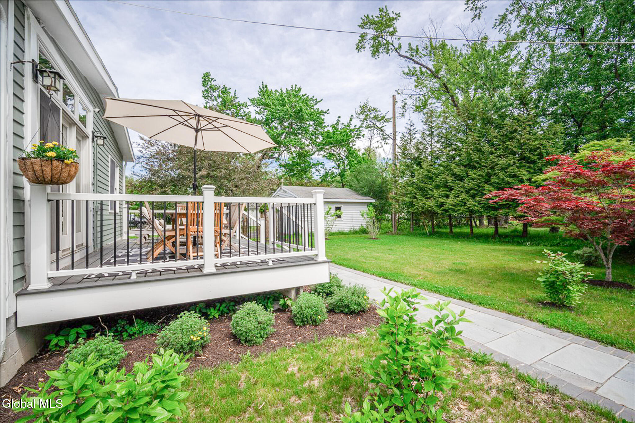 15 Burhans Place Delmar NY 12054