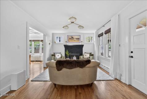 15 Burhans Place Delmar NY 12054