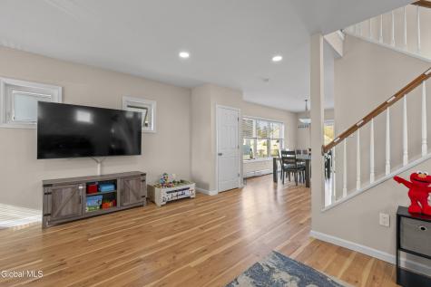 3096 Guilderland Avenue Rotterdam NY 12306