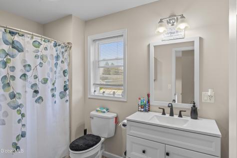 3096 Guilderland Avenue Rotterdam NY 12306