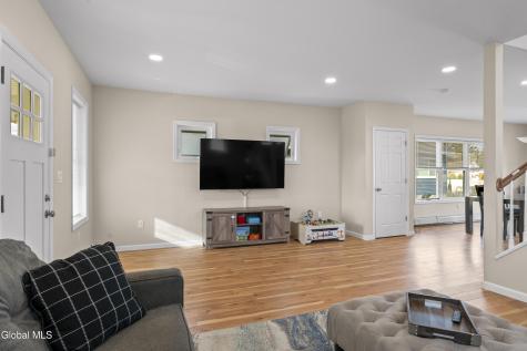 3096 Guilderland Avenue Rotterdam NY 12306