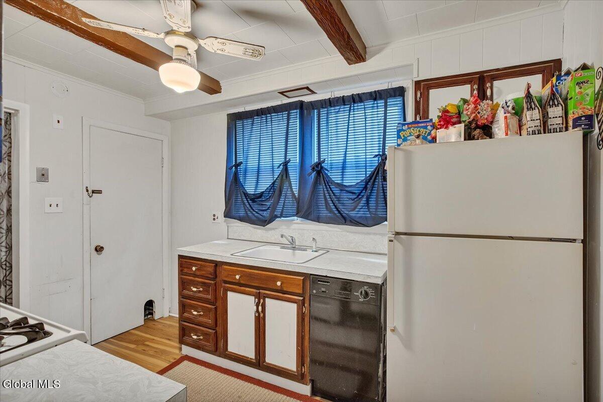 1864 Ferndale Avenue Schenectady NY 12306