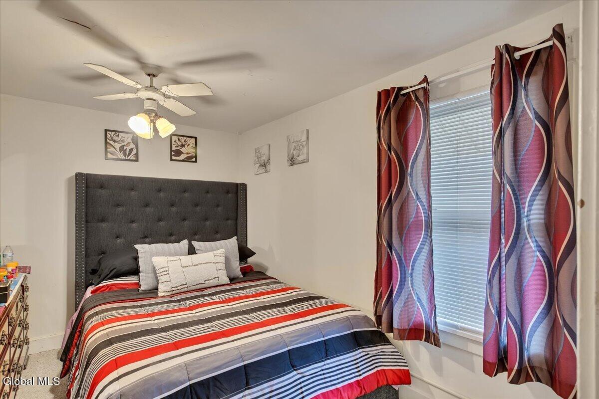 1864 Ferndale Avenue Schenectady NY 12306