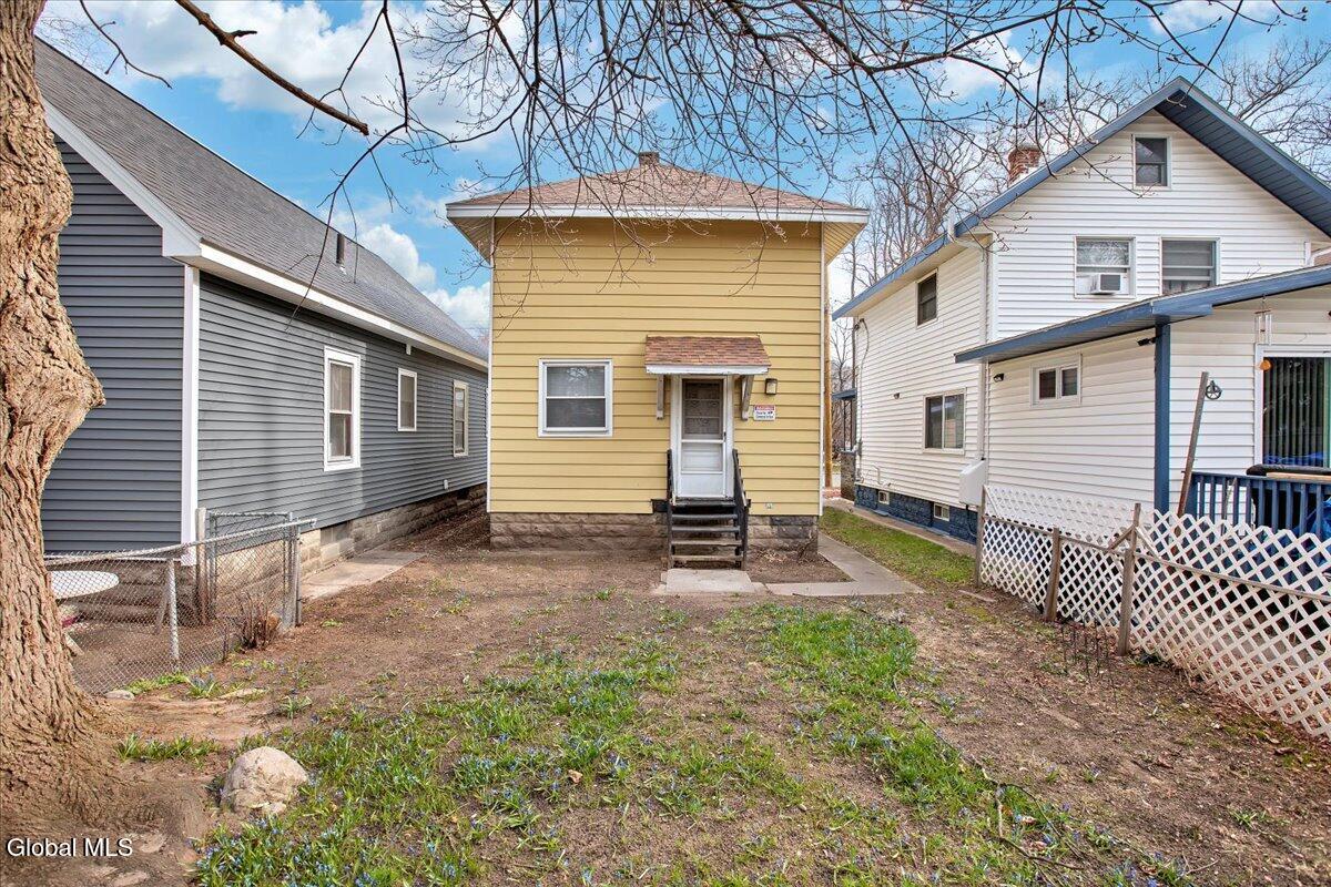 1864 Ferndale Avenue Schenectady NY 12306