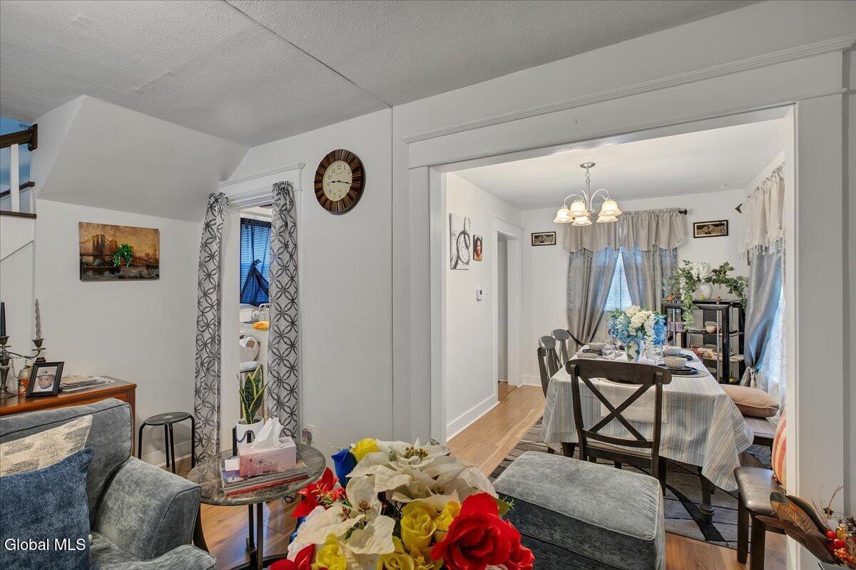 1864 Ferndale Avenue Schenectady NY 12306