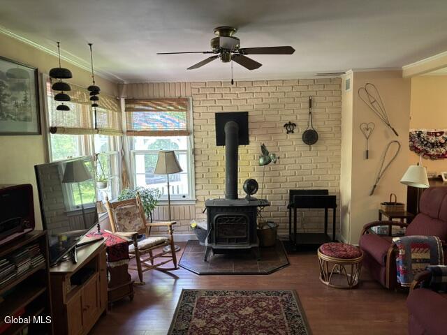 27 Rutherford Road West Sand Lake NY 12196