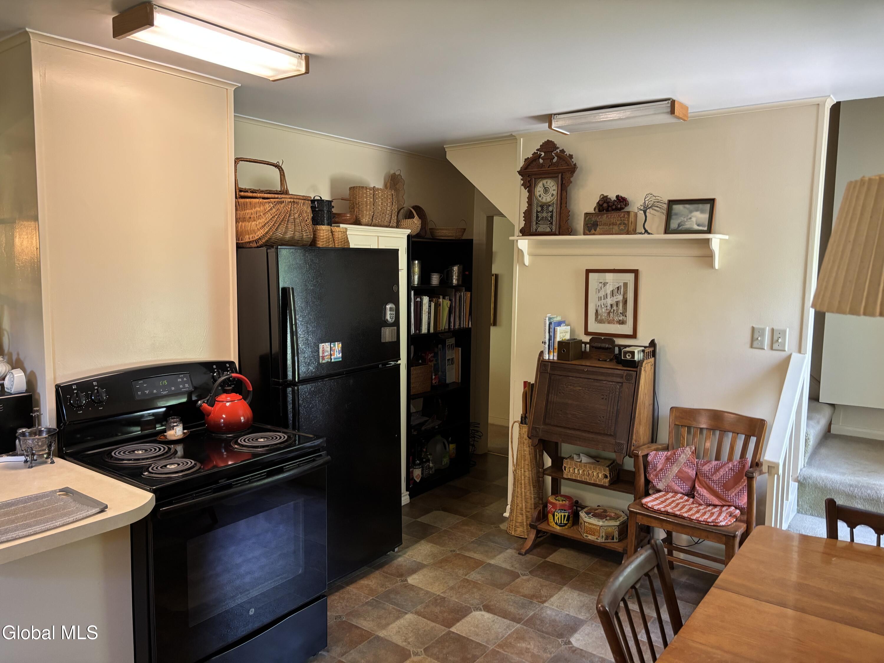 27 Rutherford Road West Sand Lake NY 12196