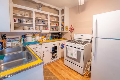 6 Huckleberry Lane Albany NY 12205