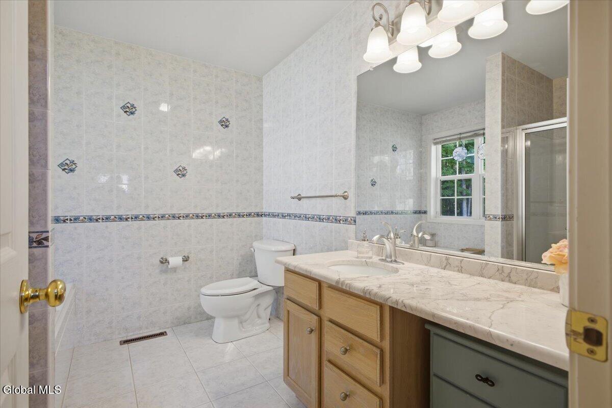 28 Timbira Drive Gansevoort NY 12831