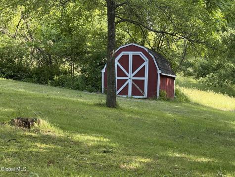 818 Middle Road Granville NY 12832