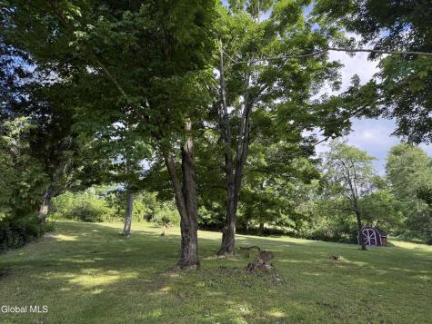 818 Middle Road Granville NY 12832