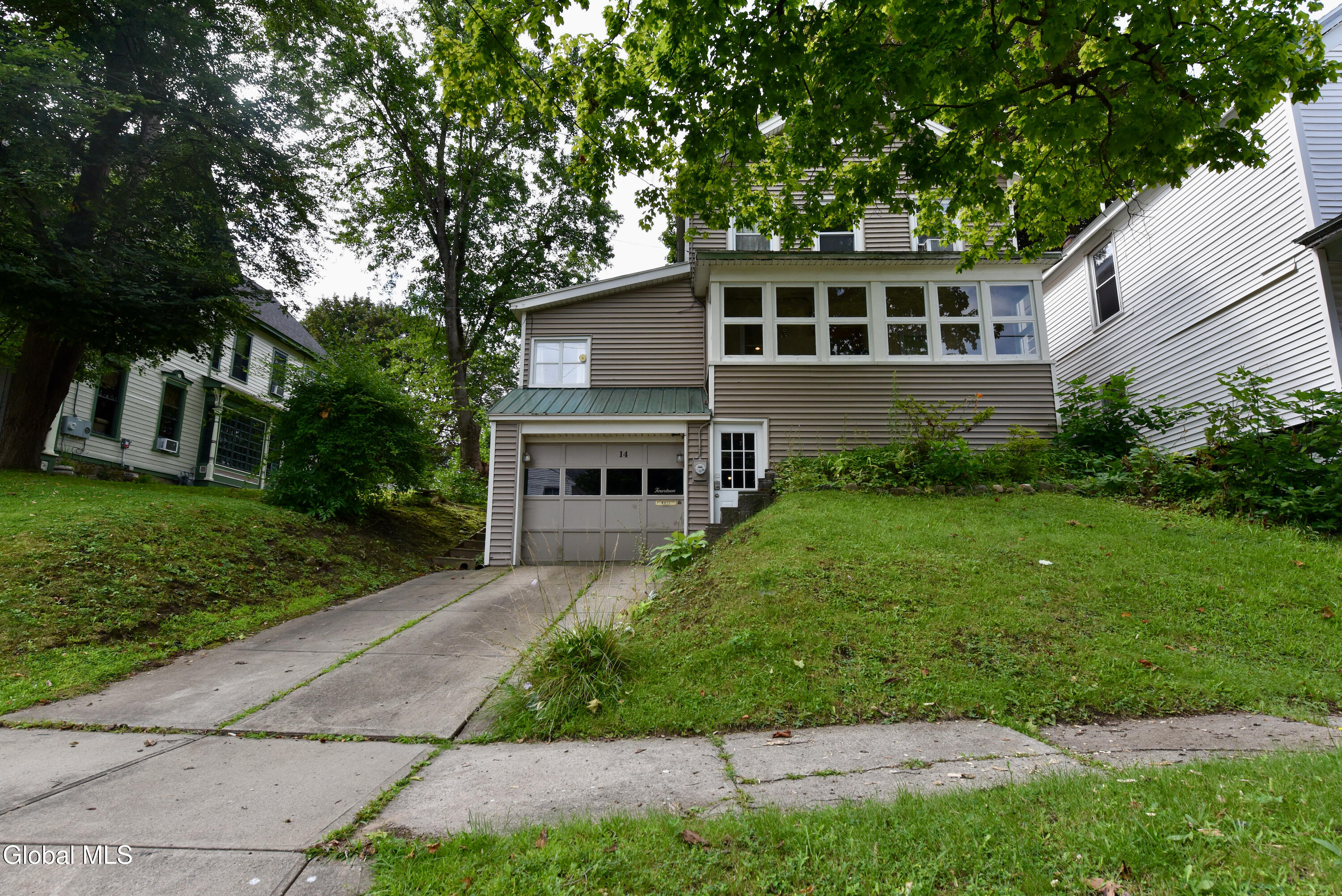 14 E Clinton Street Johnstown NY 12095