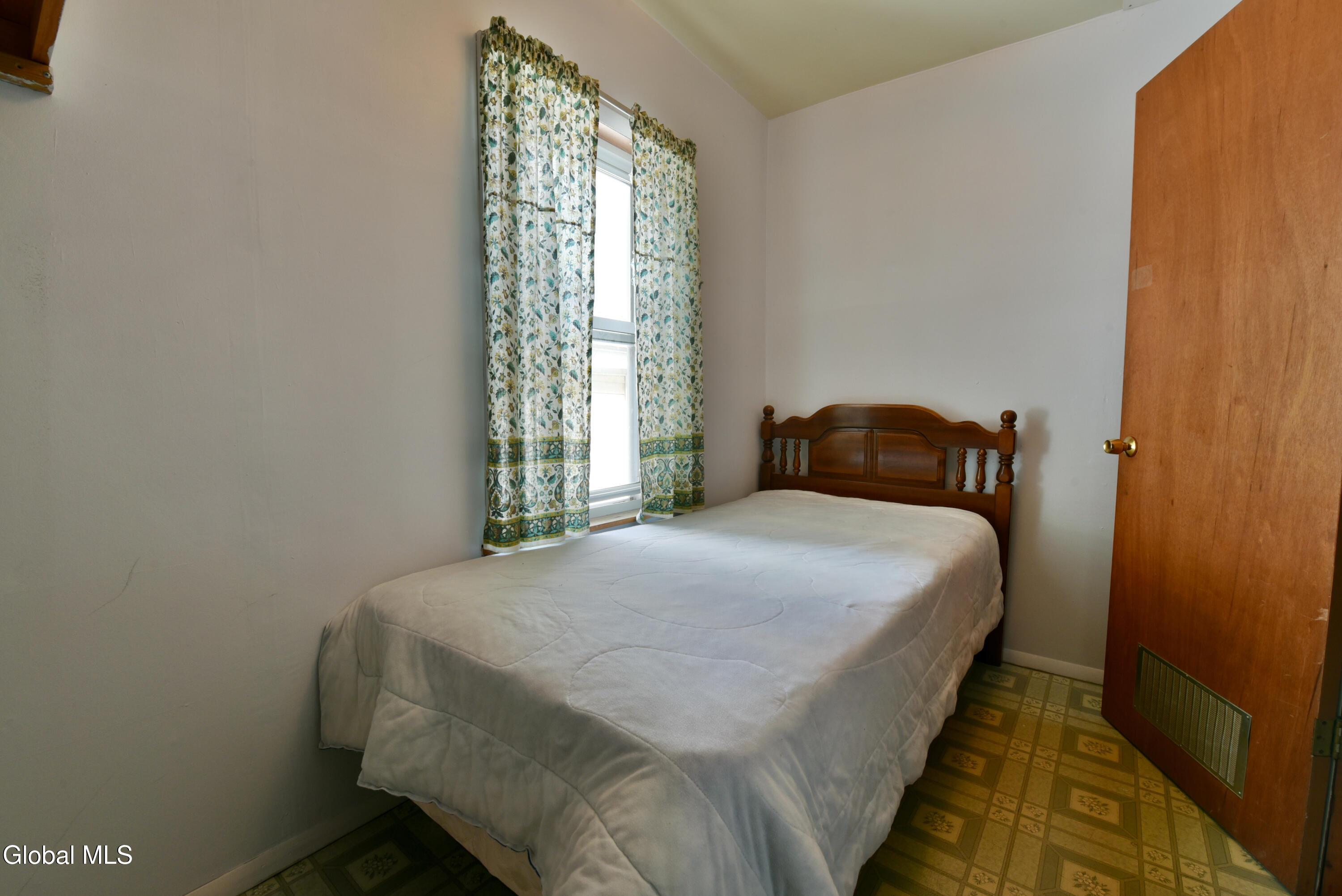 14 E Clinton Street Johnstown NY 12095